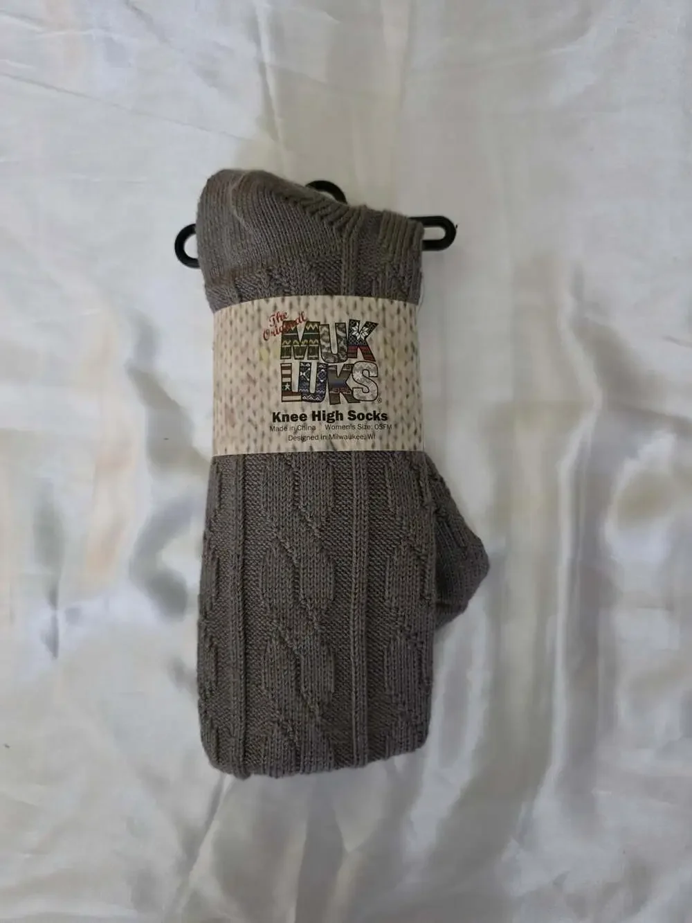 NWT Muk Luks Knee High Socks Size OSFM Gray Cable Knit Boot Socks